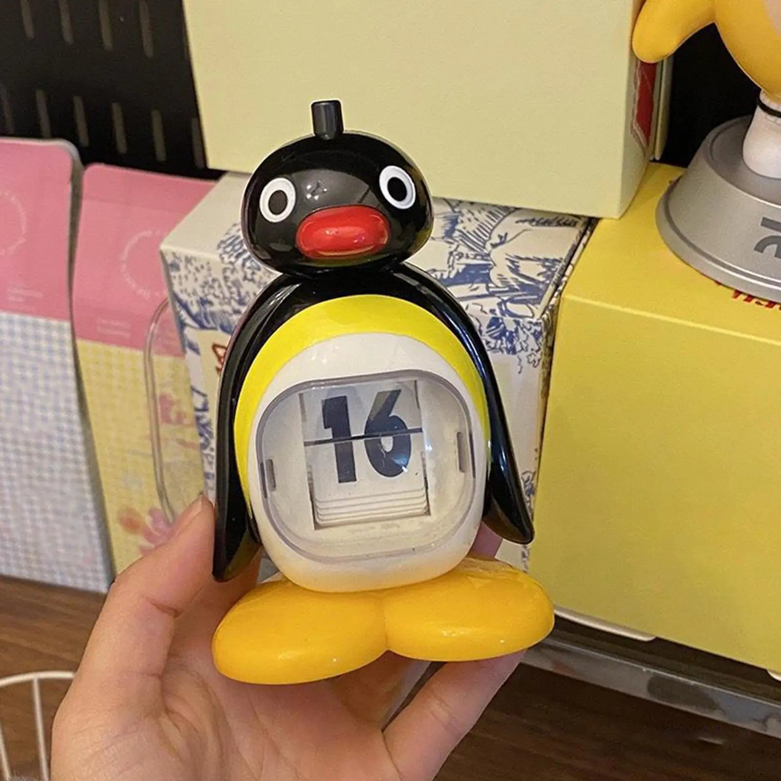 Penguin Calendar Perpetual Creative Animal Decoration Pressing Perpetual Calendar Ornament Retro for Birthday Living Room Home
