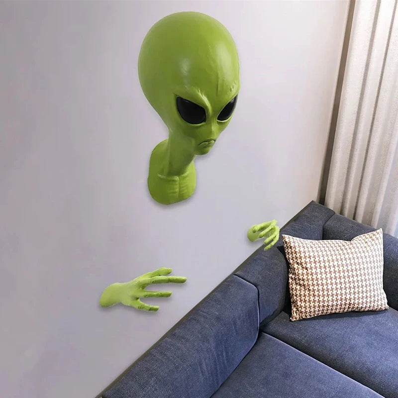 UFO Alien Visitor Extraterrestrial Organism Monster Green 51 Area Home Sci-fi Ornament Wall Hanging Creative Bedroom Decoration